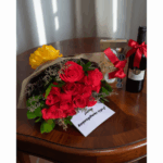 toma la imagen adjunta como base y genera 8m7mv